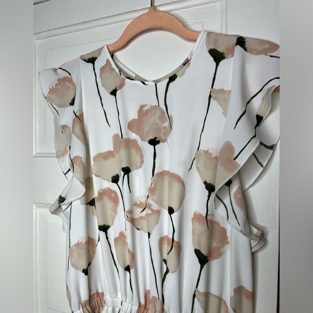 Like New Wilfred Aritzia Flutter Sleeve Floral Jumpsuit size M